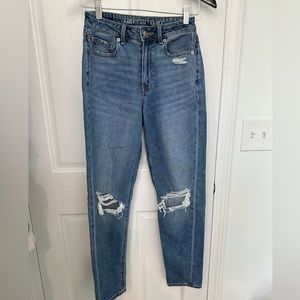 Mom jeans! AMERICAN EAGLE